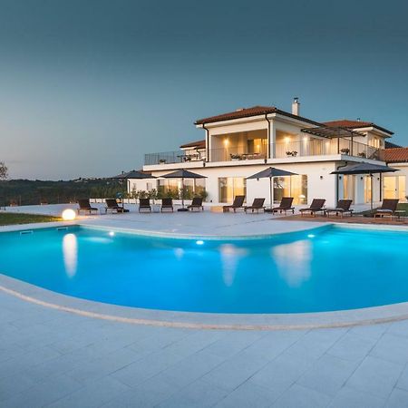 Wine Residence Cattunar Brtonigla Exterior photo