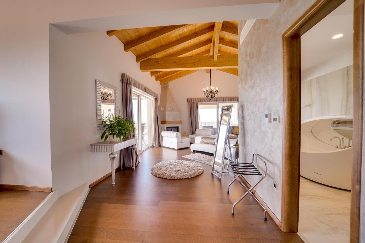 Wine Residence Cattunar Brtonigla Exterior photo