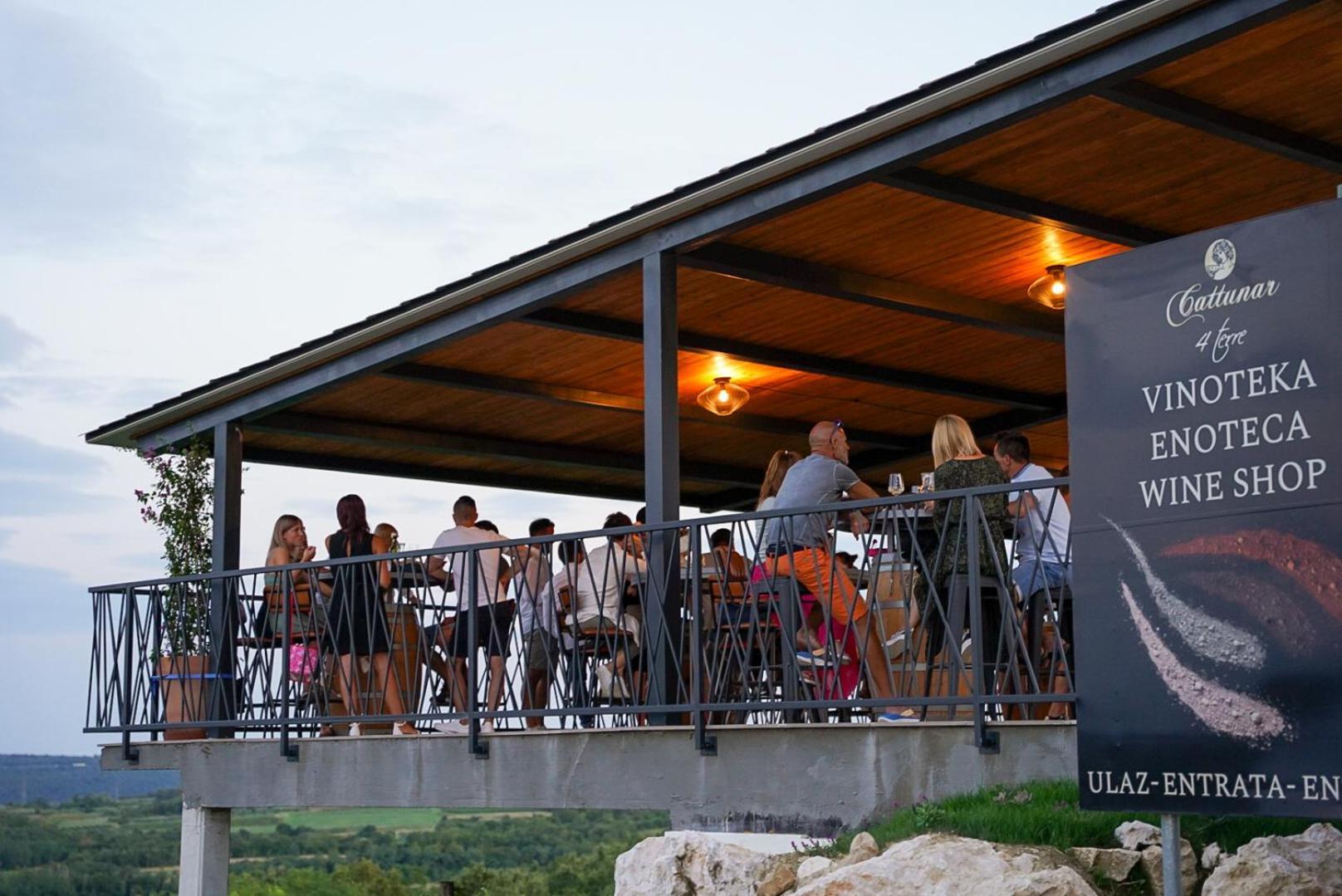 Wine Residence Cattunar Brtonigla Exterior photo