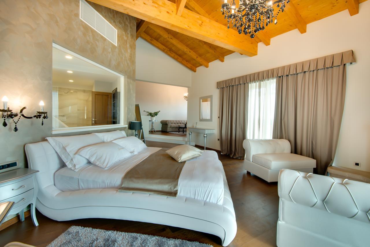 Wine Residence Cattunar Brtonigla Exterior photo