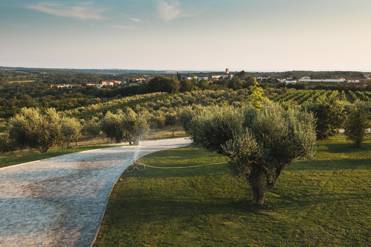 Wine Residence Cattunar Brtonigla Exterior photo