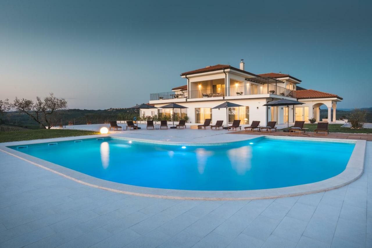 Wine Residence Cattunar Brtonigla Exterior photo
